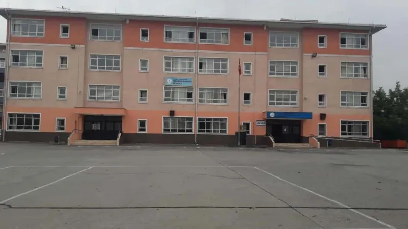 İstanbul Yunus Emre İmam Hatip Ortaokulu - İstanbul Ortaokulları