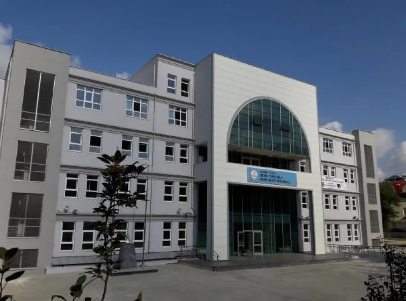 İstanbul Bekir Topaloğlu İmam Hatip Ortaokulu - İstanbul Ortaokulları