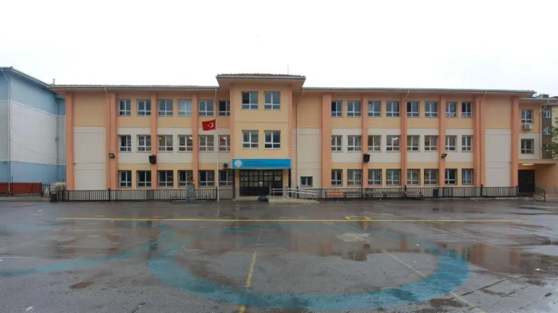 İstanbul Öğretmen Selma Akay Ortaokulu - İstanbul Ortaokulları