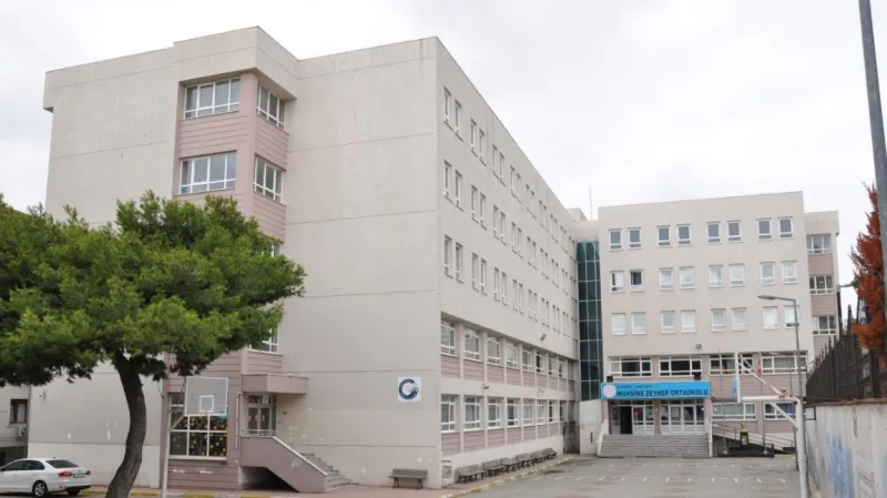 İstanbul Muhsine Zeynep Ortaokulu - İstanbul Ortaokulları