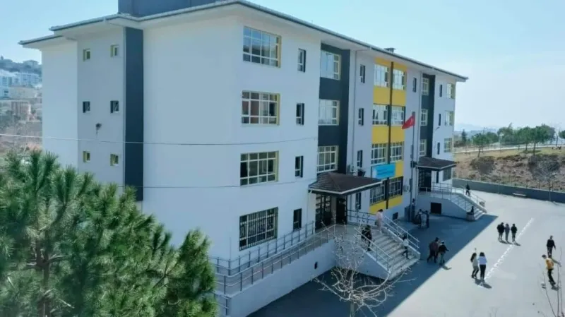 İstanbul Yılmaz Mızrak Ortaokulu - İstanbul Ortaokulları