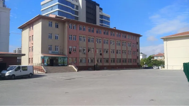 İstanbul Suzan Ahmet Yalkın Ortaokulu - İstanbul Ortaokulları