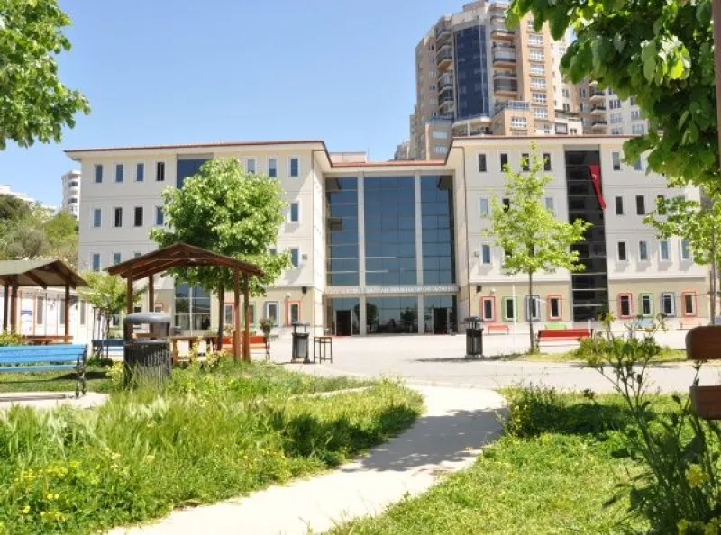 İstanbul İbb Mahmut Bayram İmam Hatip Ortaokulu - İstanbul Ortaokulları