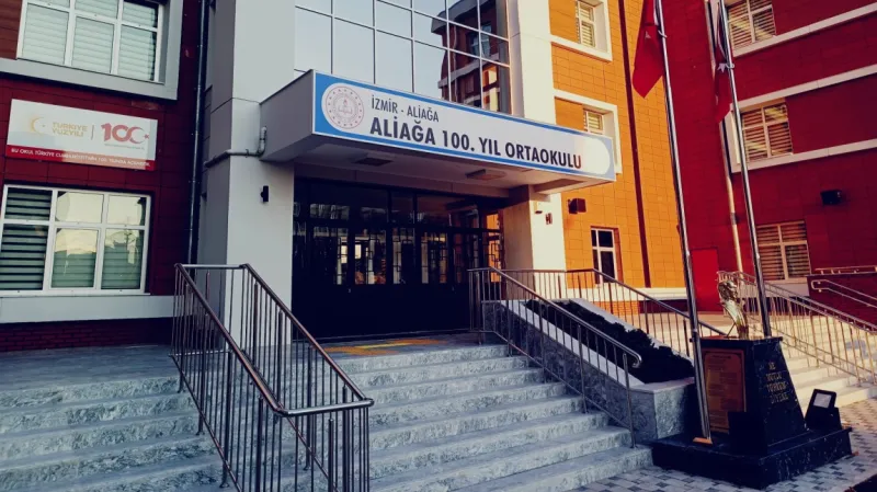 İzmir Aliağa 100. Yıl Ortaokulu - İzmir Ortaokulları