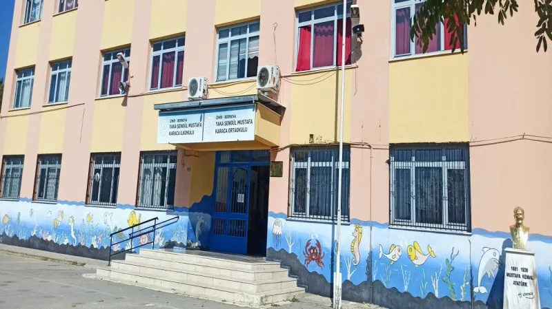 İzmir Yaka Şengül Mustafa Karaca Ortaokulu - İzmir Ortaokulları