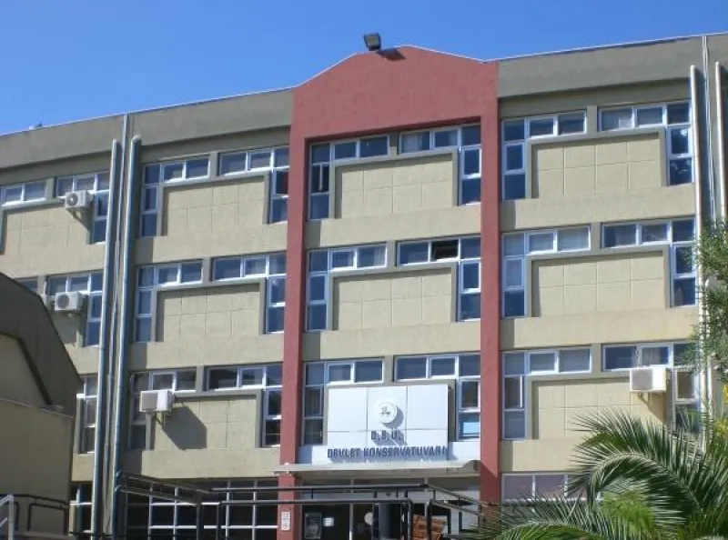 İzmir Deü Devlet Konservatuarı Müzik Ve Bale Ortaokulu - İzmir Ortaokulları