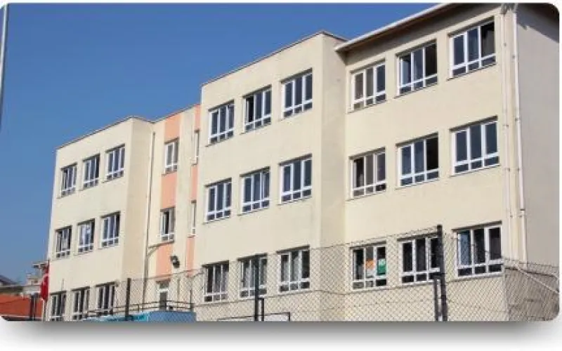İzmir Şehit Ferdi Tosun Ortaokulu - İzmir Ortaokulları