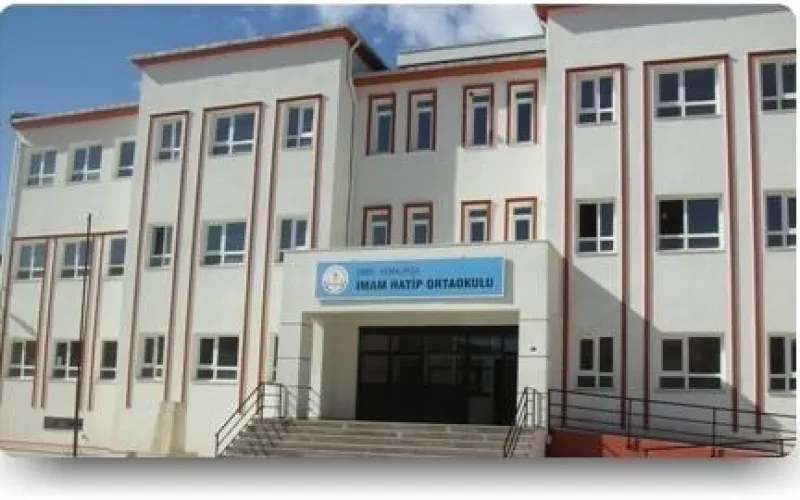 İzmir Kemalpaşa İmam Hatip Ortaokulu - İzmir Ortaokulları