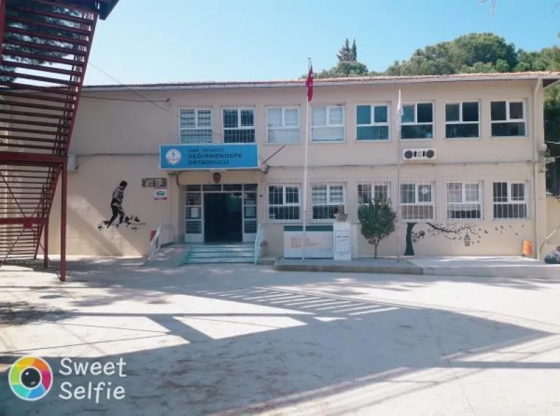 İzmir Değirmendere Ortaokulu - İzmir Ortaokulları
