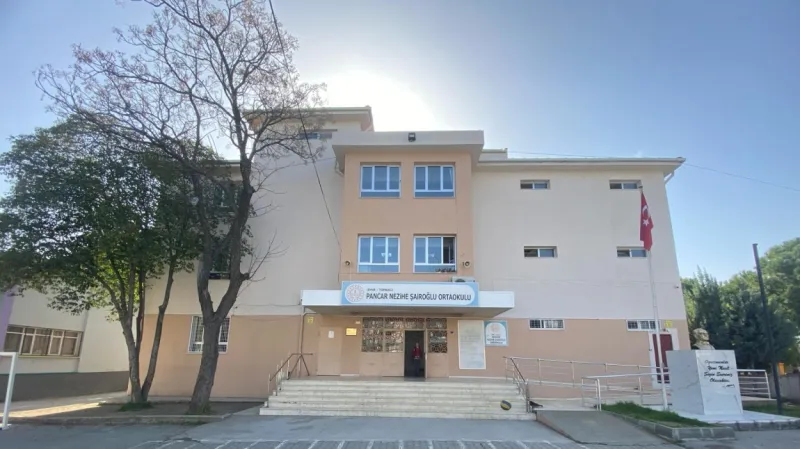 İzmir Pancar Nezihe Şairoğlu Ortaokulu - İzmir Ortaokulları