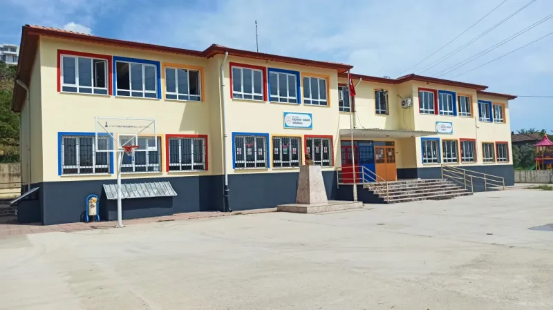 İzmir Kuşçuburun Barbaros Ortaokulu - İzmir Ortaokulları