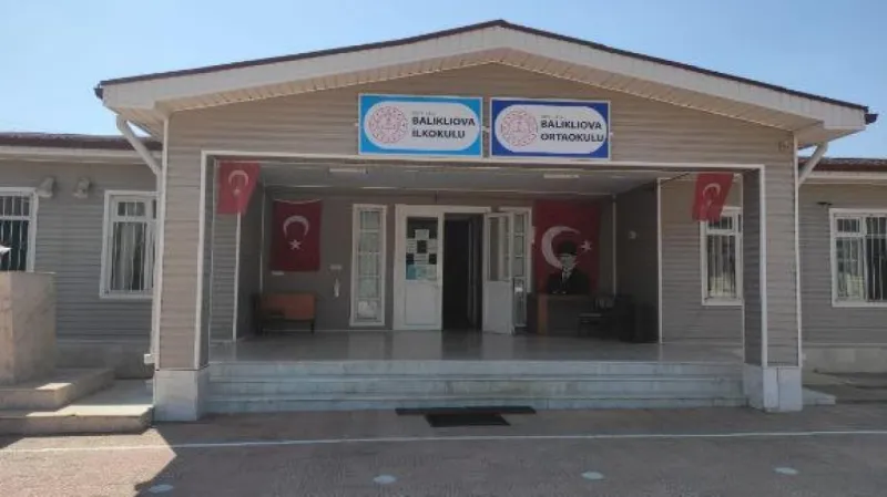 İzmir Balıklıova Ortaokulu - İzmir Ortaokulları