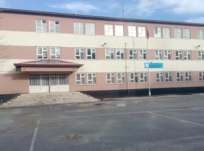 Cumhuriyet Ortaokulu Fotoğrafı