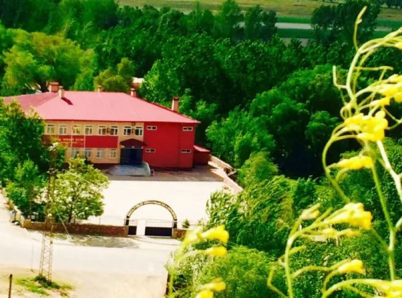 Kahramanmaraş Kalealtı Köyü Haluk Gökalp Kılınç Ortaokulu - Kahramanmaraş Ortaokulları