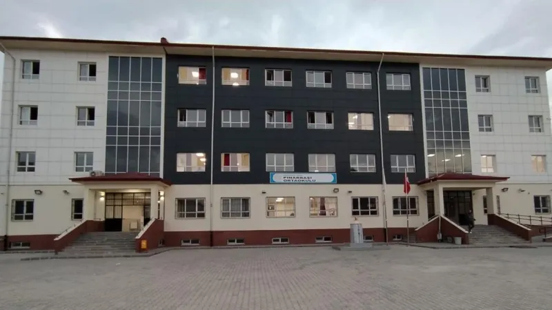 Kahramanmaraş Şehit Kamil Topal Ortaokulu - Kahramanmaraş Ortaokulları