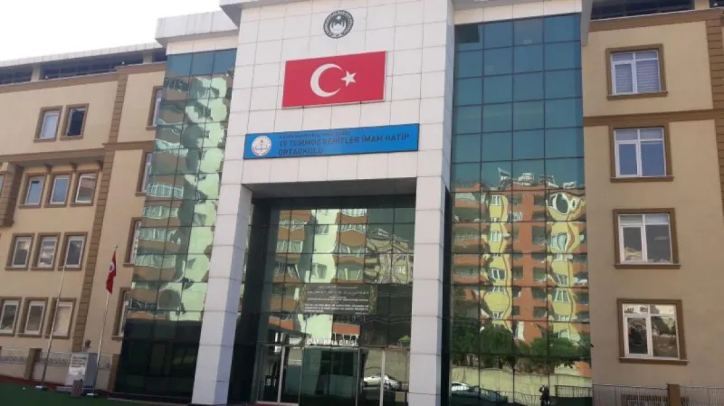 Kahramanmaraş 15 Temmuz Şehitler İmam Hatip Ortaokulu - Kahramanmaraş Ortaokulları