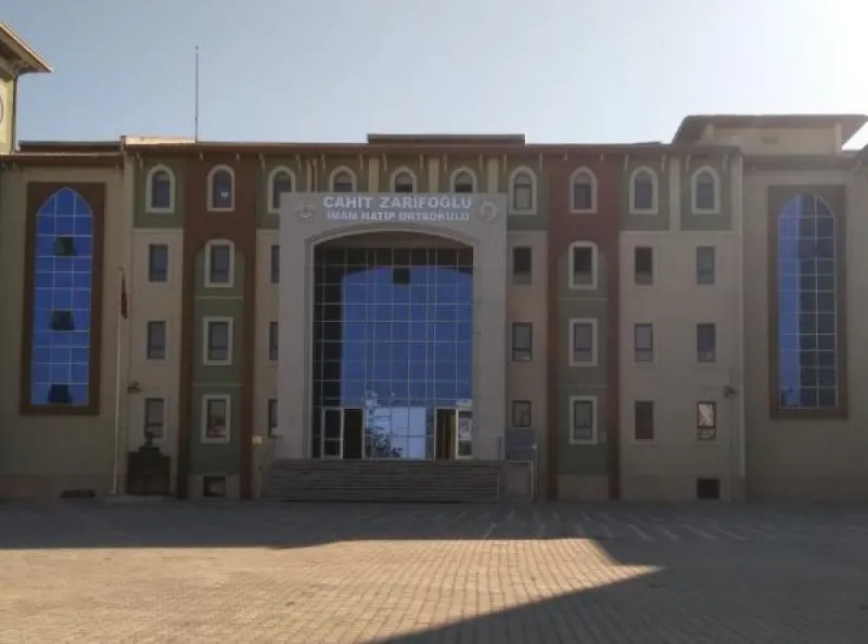 Karaman Cahit Zarifoğlu İmam Hatip Ortaokulu - Karaman Ortaokulları