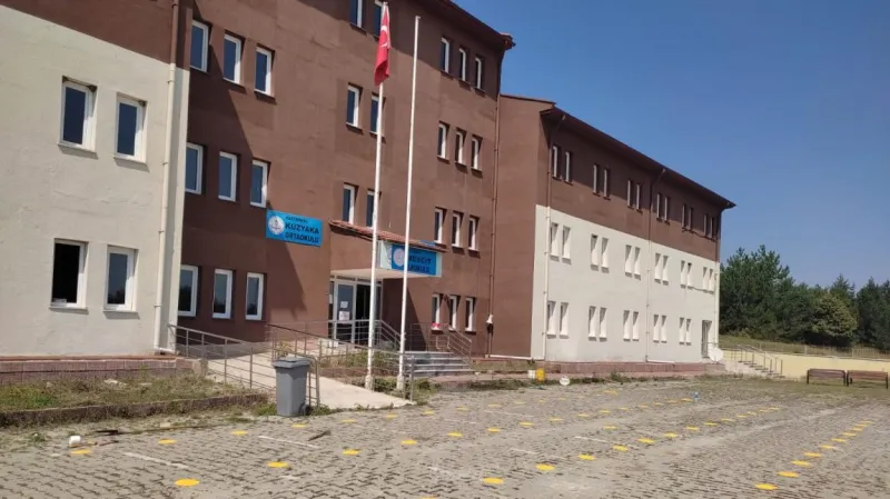 Kastamonu Mescit İmam Hatip Ortaokulu - Kastamonu Ortaokulları