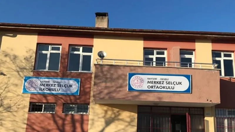 Kayseri Merkez Selçuk Ortaokulu - Kayseri Ortaokulları