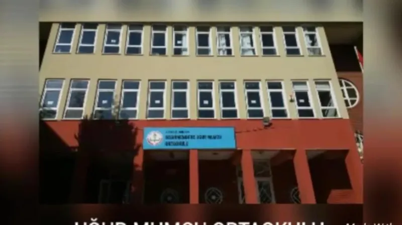 Kocaeli Değirmendere Uğur Mumcu Ortaokulu - Kocaeli Ortaokulları