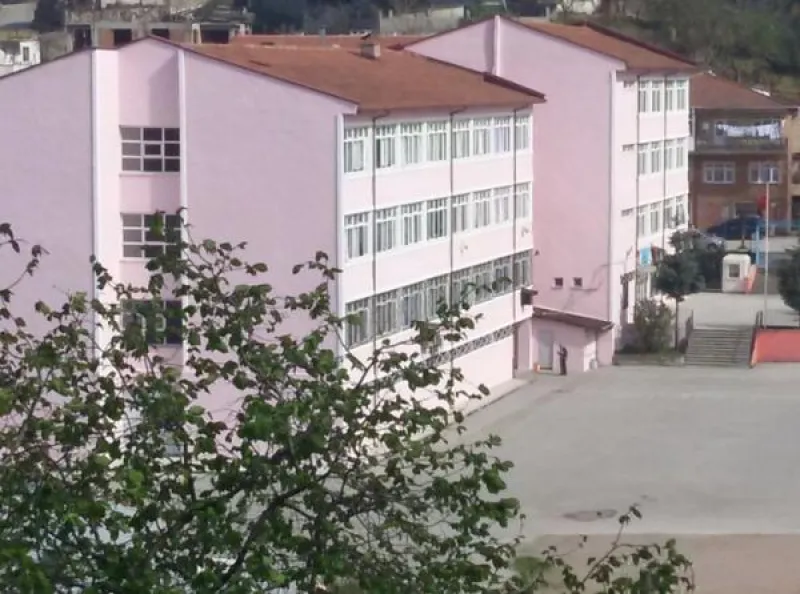 Kocaeli Gölcük Ortaokulu - Kocaeli Ortaokulları