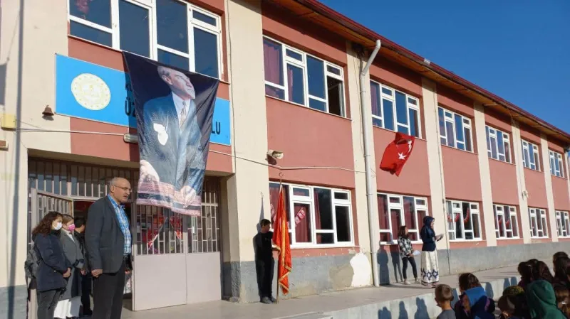 Kütahya Üzümlü Ortaokulu - Kütahya Ortaokulları