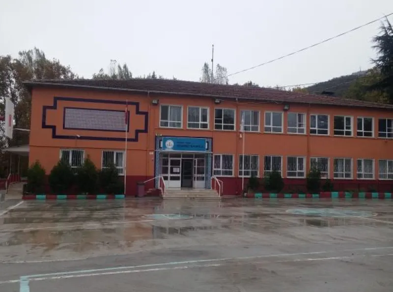Kütahya Hisarbey Ortaokulu - Kütahya Ortaokulları
