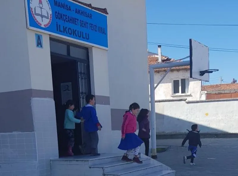 Manisa Gökçeahmet Ortaokulu - Manisa Ortaokulları
