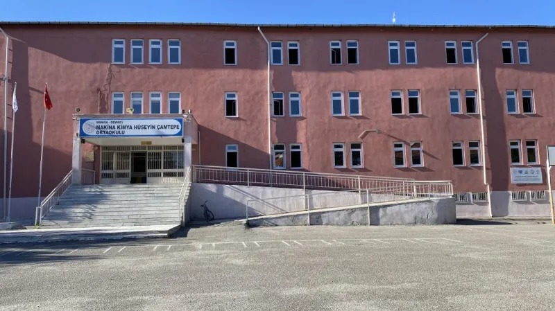 Manisa Makina Kimya - Hüseyin Çamtepe Ortaokulu - Manisa Ortaokulları