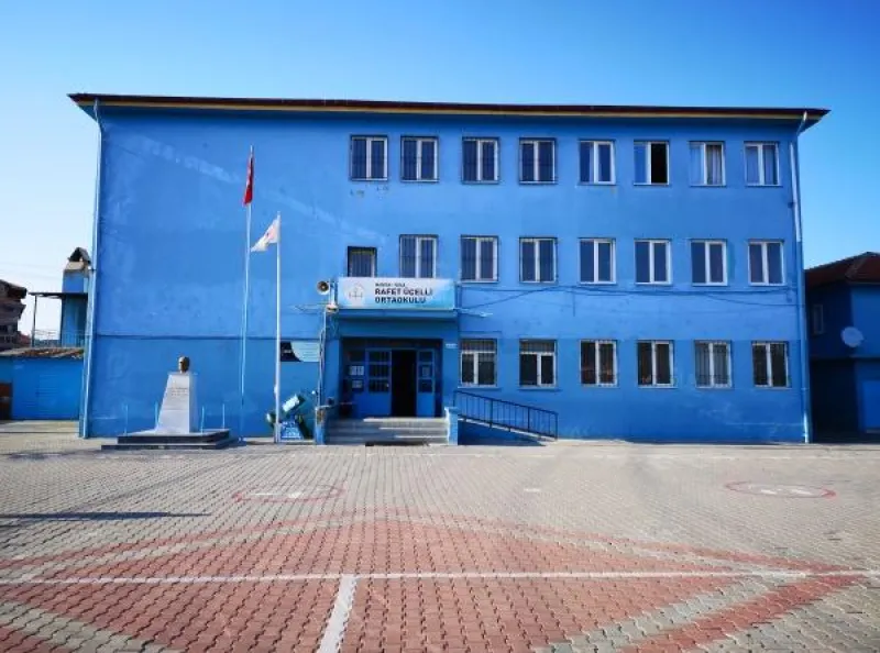 Manisa Rafet Üçelli Ortaokulu - Manisa Ortaokulları