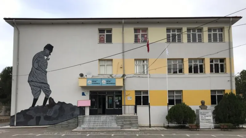 Manisa Fatih Ortaokulu - Manisa Ortaokulları