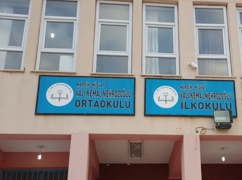 Mardin Vali Kemal Nehrozoğlu Ortaokulu - Mardin Ortaokulları