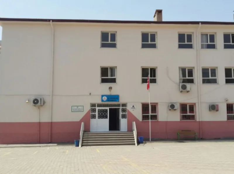 Mardin Şehit Velit Bekdaş Ortaokulu - Mardin Ortaokulları