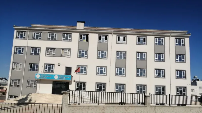 Mardin Midyat Belediyesi Ortaokulu - Mardin Ortaokulları