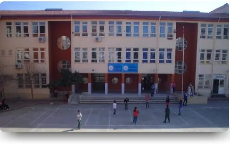 Cumhuriyet Ortaokulu Fotoğrafı