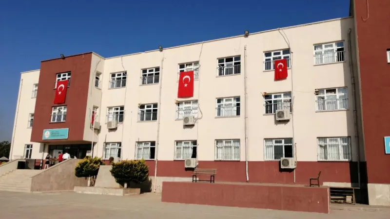 Arpaçbahşiş Yardımcılar Ortaokulu Fotoğrafı
