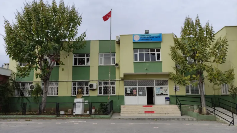 Tarsus İstiklal İmam Hatip Ortaokulu Fotoğrafı