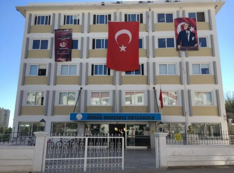 Adnan Menderes Ortaokulu Fotoğrafı