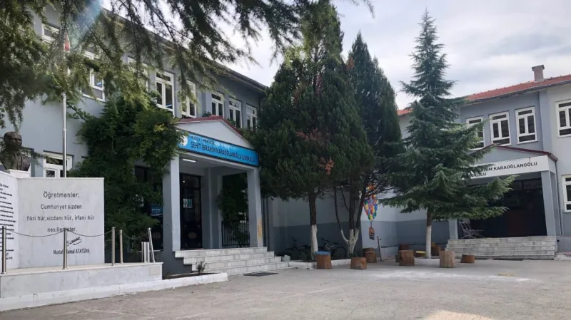 Muğla Şehit İbrahim Karaoğlanoğlu Ortaokulu - Muğla Ortaokulları