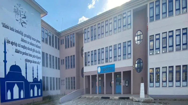 Muş Malazgirt 1071 İmam Hatip Ortaokulu - Muş Ortaokulları