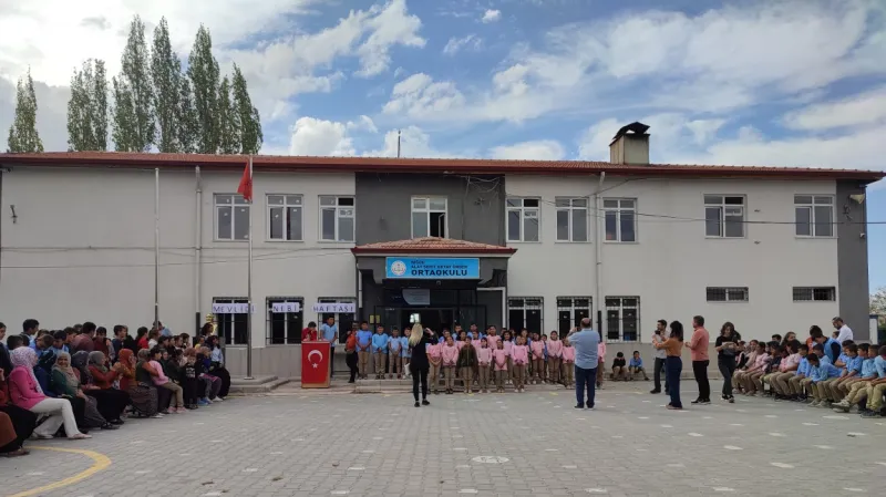 Niğde Alay Şehit Oktay Önder Ortaokulu - Niğde Ortaokulları