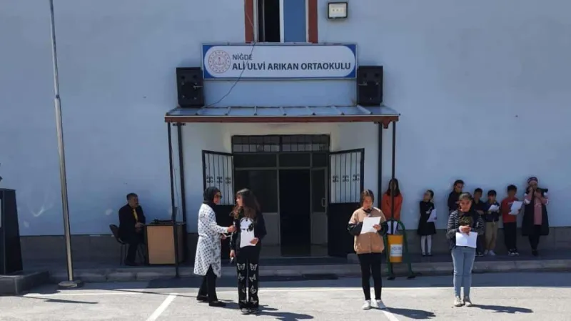 Niğde Ali Ulvi Arıkan Ortaokulu - Niğde Ortaokulları