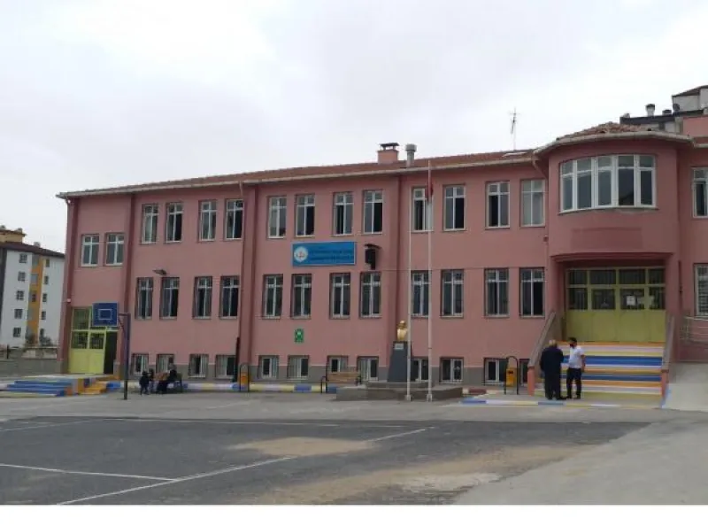 Niğde Şehit Polis Okan Acar İmam Hatip Ortaokulu - Niğde Ortaokulları