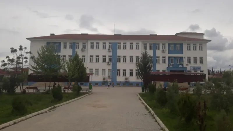 Osmaniye Mehmet Nuri Arıoğlu Ortaokulu - Osmaniye Ortaokulları