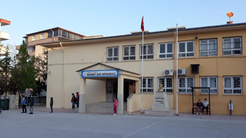 Osmaniye Mehmet Akif Ortaokulu - Osmaniye Ortaokulları