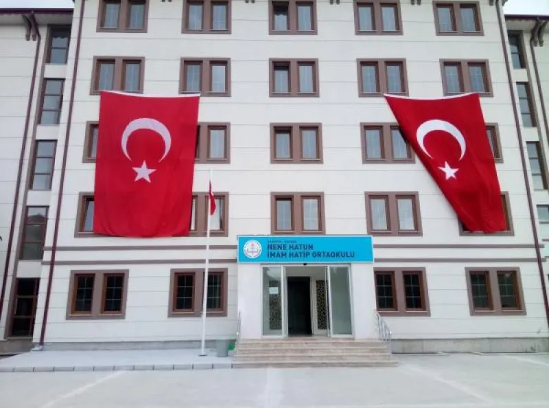 Sakarya Nene Hatun İmam Hatip Ortaokulu - Sakarya Ortaokulları
