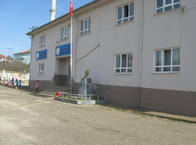 Sakarya Şehit Sercan Gedikli Ortaokulu - Sakarya Ortaokulları