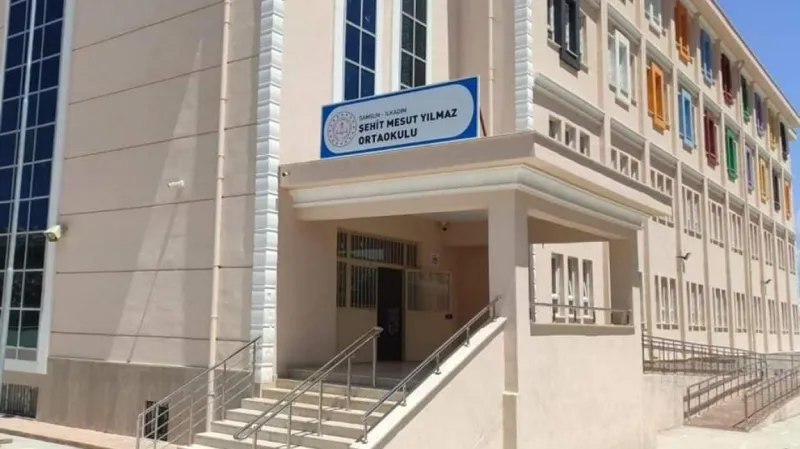 Samsun Şehit Mesut Yılmaz Ortaokulu - Samsun Ortaokulları
