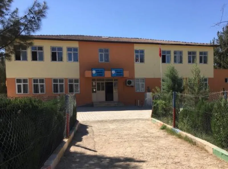 Şanlıurfa Akçakale Güneren-3 Ortaokulu - Şanlıurfa Ortaokulları