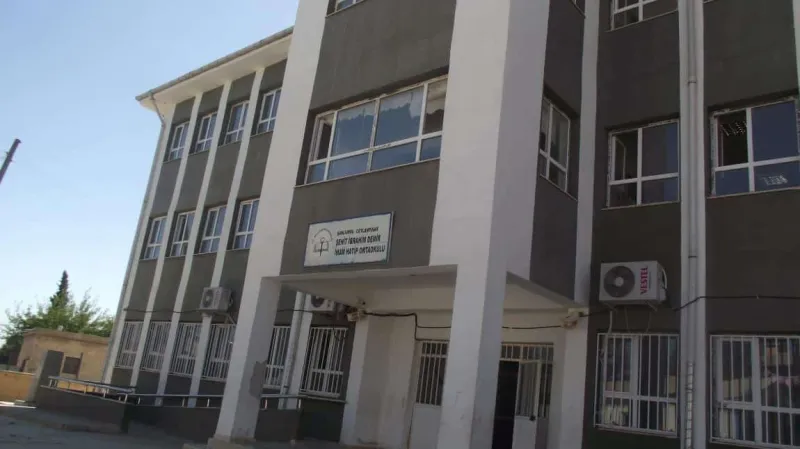 Şanlıurfa Şehit İbrahim Demir İmam Hatip Ortaokulu - Şanlıurfa Ortaokulları